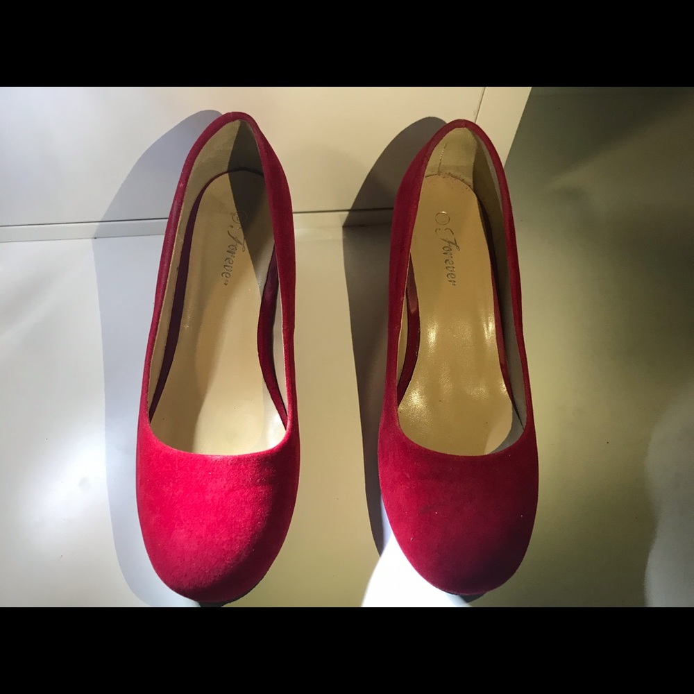 Red wedges